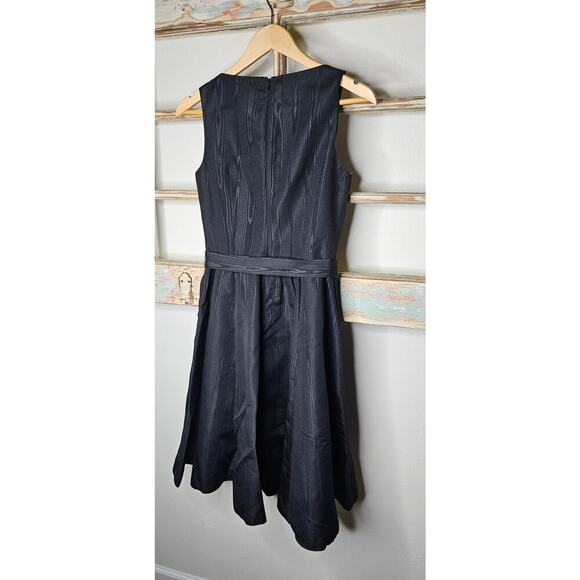 NWOT Isaac Mizrahi Black Belted Fit & Flare Party Dress size 4 - Picture 3 of 9